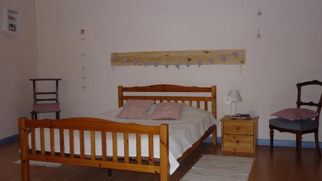 Вилла Meuble De Tourisme Le Gilliard Chavanges Номер фото